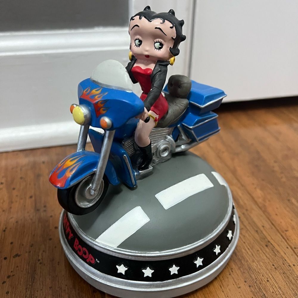 Vintage 2000 Betty Boop on Swaying Motorcycle Music Box